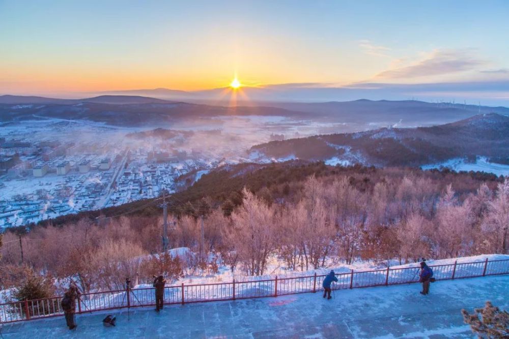 黑龙江冬日暖阳,冰封雪锁中的奇遇时光